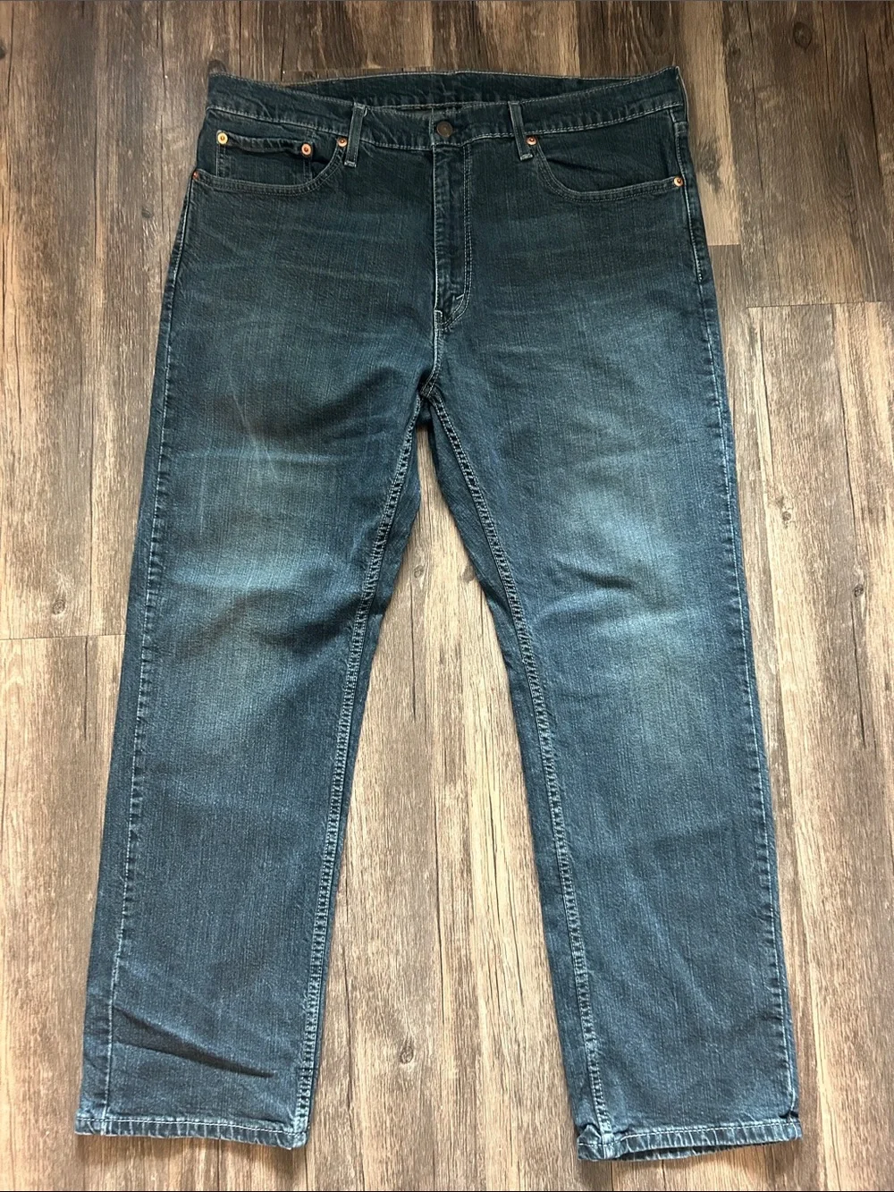 Levi's Men’s Jeans in Dark Blue Wash - Relaxed Fit